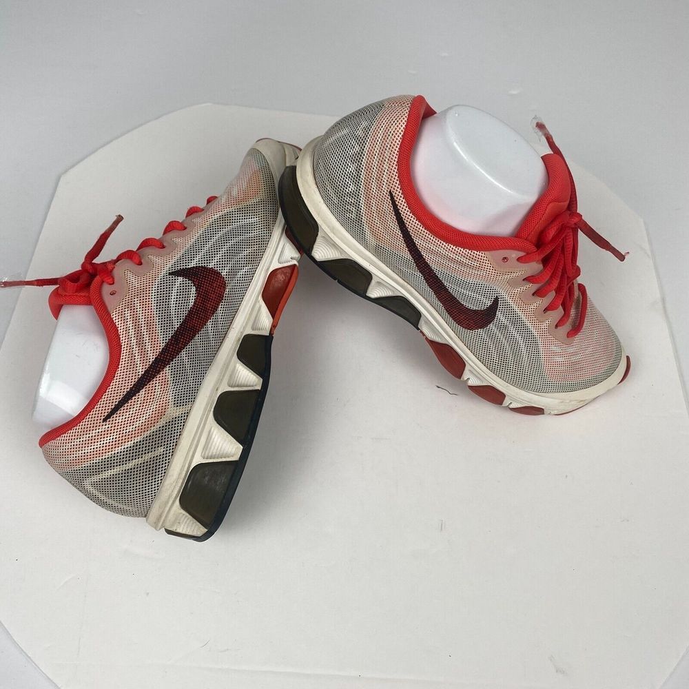 Nike Women's Tailwind 6 Size 9.5  631038- 106 Waffle Skin Bottom‎ 2013 Comfort